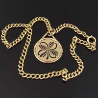 Lot 375 - 18ct gold flat curb chain with 9ct pendant