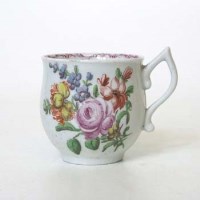 Lot 121 - Worcester bell shaped coffee cup circa 1760