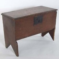 Lot 655 - Antique oak miniature coffer with hinged lid.