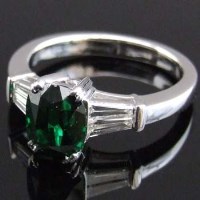 Lot 311 - 18ct white gold tsavorite ring, 1.63ct, on