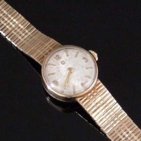 Lot 364 - 9ct gold lady's Omega bracelet wristwatch, case