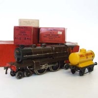 Lot 530 - Hornby 'O' Guage Loco, and other related items.