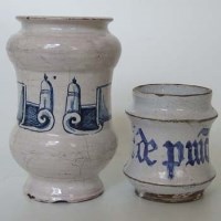 Lot 569 - Two albarello.