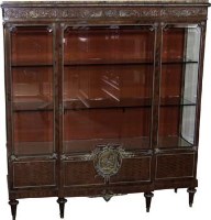 Lot 781 - French vitrine.