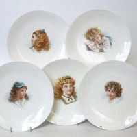 Lot 537 - Five hand painted Minton porcelain plates.