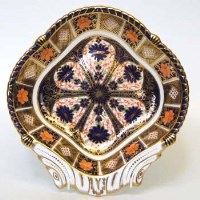 Lot 572 - Crown Derby shell dish