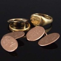 Lot 229 - Eighteen Carat Gold Signet Ring; Twenty-two Carat Gold Wedding Band & Pair Cufflinks.