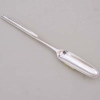 Lot 253 - George III silver marrow scoop.