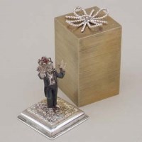 Lot 262 - Stuart Devlin Holly and Ivy.