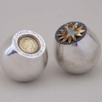 Lot 263 - Two Stuart Devlin paperweights.