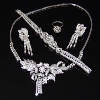 Lot 321 - White gold and diamond suite of necklace