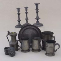 Lot 423 - 18th century and 19th century pewter items.