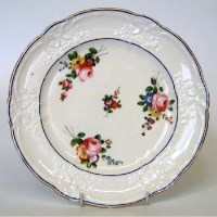 Lot 560 - Nantgarw plate.