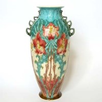 Lot 608 - Minton seccessionist vase DB3118