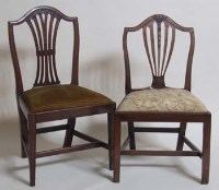 Lot 718 - Two Hepplewhite mahogany chairs.