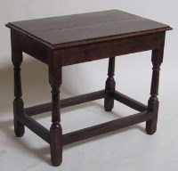 Lot 732 - Oak side table