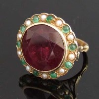 Lot 222 - Amethyst floral ring