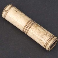 Lot 331 - Bone cased telescope