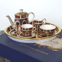 Lot 497 - Royal Crown Derby Miniature Boxed Set