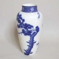Lot 532 - Minton large vase DB813
