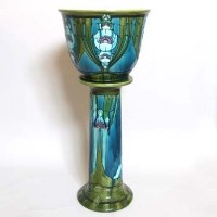 Lot 553 - Minton Secessionist jardiniere and stand