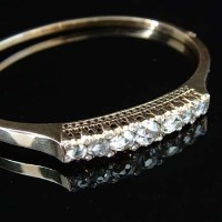 Lot 265 - Antique bangle with rose cut diamonds