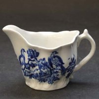 Lot 541 - Caughley low Chelsea ewer printed with bird in