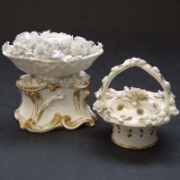 Lot 547 - Rockingham pot pourri basket and a floral