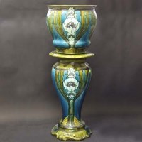 Lot 577 - Minton Jardinière with stand.