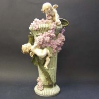 Lot 622 - Ampora vase.
