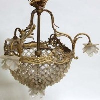 Lot 674 - Gilt metal and bead hanging light