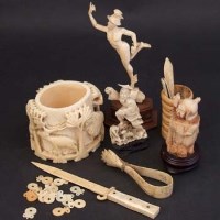 Lot 342 - Assorted ivory items