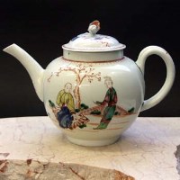 Lot 360 - Worcester oriental figures teapot