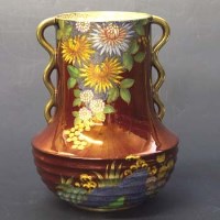 Lot 437 - Carlton vase