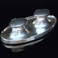 Lot 217 - Double silver inkwell