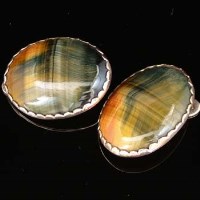 Lot 314 - 9ct gold tiger's eye cufflinks