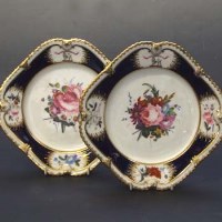 Lot 442 - Pair of Chamberlain plates