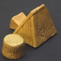 Lot 513 - Pendelfin easel wedge and tree stump stool