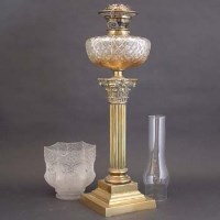 Lot 485 - Brass Corinthian column Oil  lamp