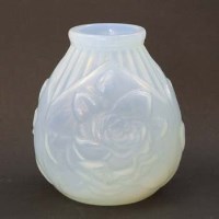 Lot 548 - Sabino Glass Vase