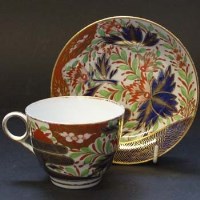 Lot 575 - Chamberlain finger and thumb cup and saucer