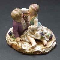 Lot 606 - Meissen figure group