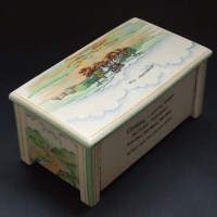 Lot 633 - Crown Devon musical cigarette box.  Widdicombe