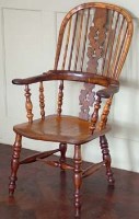 Lot 781 - Yew and elm Windsor chair