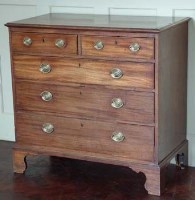 Lot 820 - Mahogany chest of drawers