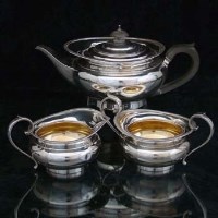 Lot 290 - Silver three piece set