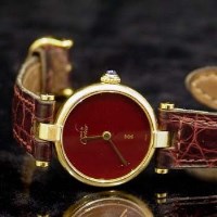 Lot 431 - Cartier lady's watch with sapphire winder