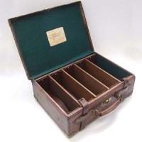 Lot 467 - Leather cartridge case
