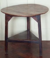Lot 639 - Elm/Oak cricket table
