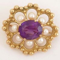 Lot 453 - Amethyst and pearl floret brooch